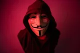 maska-anonymous-v-jak-vendetta-metaliczna