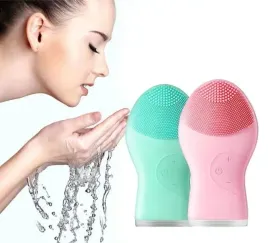 masazer-do-twarzy-szczoteczka-soniczna-myjka-mycia