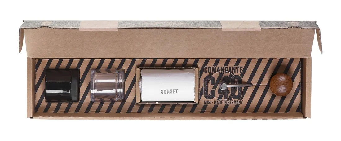 comandante-c40-mk4-nitro-liquid-amber