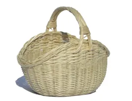 bialy-kosz-wiklinowy-koszyk-na-prezent-wiklina