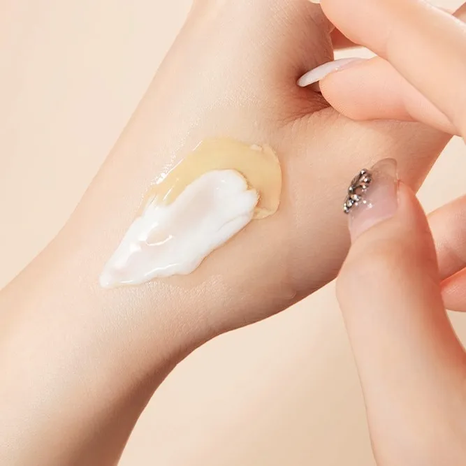 mercilen-vc-krem-do-twarzy-2w1-olejek-18ml-krem-18g-nawilzajacy-glow-stan-nowy