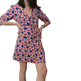 sukienka-damska-vila-jeanie-niebieska-w-kwiaty-rozkloszowana