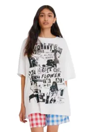 koszulka-desigual-x-johnson-hartig-oversize-biala-z-nadrukiem