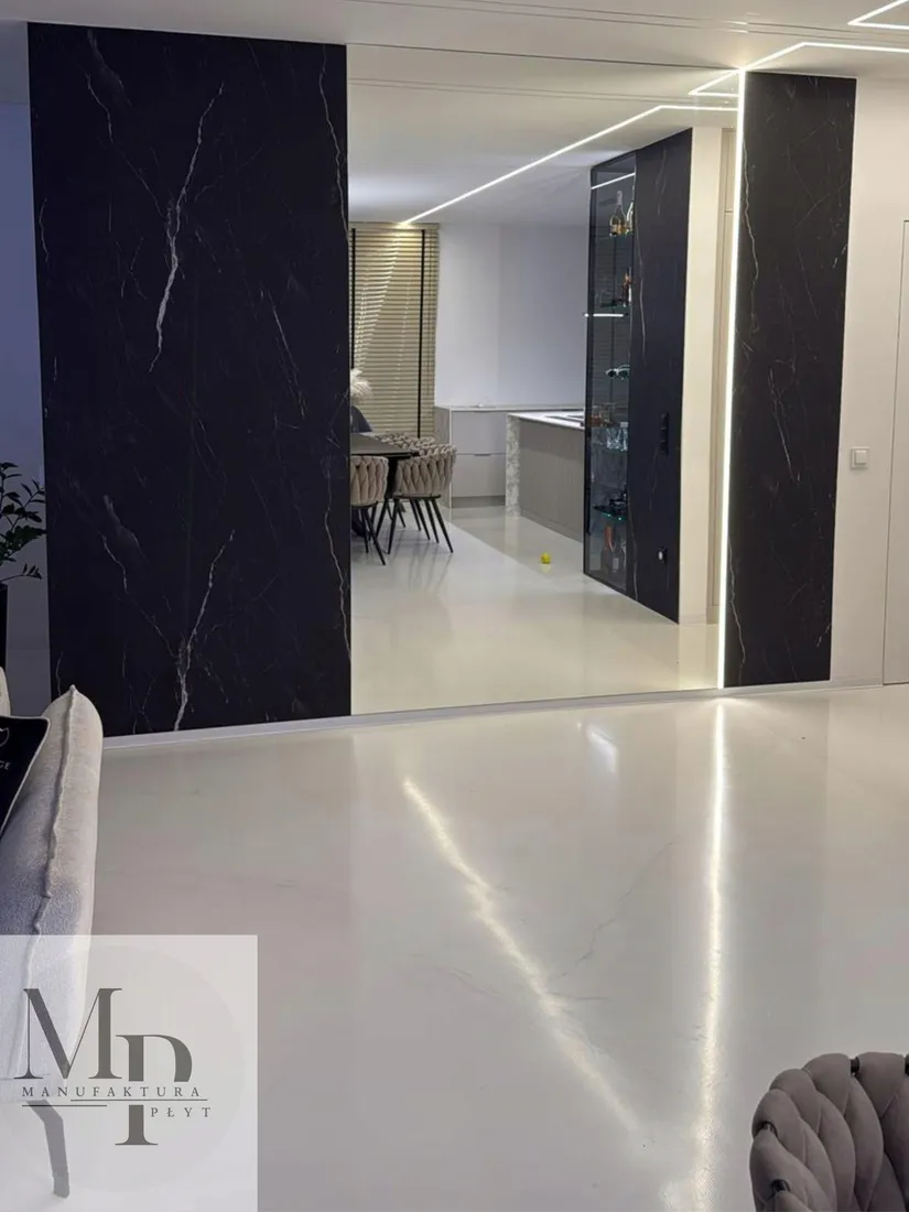 probka-plyta-scienna-pcv-pvc-panel-scienny-30-x-30cm-czarny-marmur-mat-stan-nowy