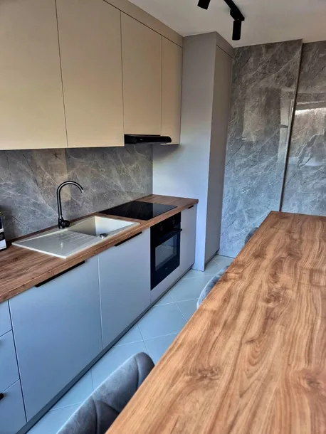 plyta-scienna-pcv-pvc-panel-scienny-280x122-szary-marmur-polysk-stan-opakowania-oryginalne