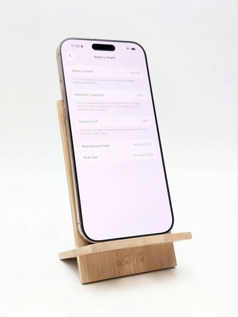 apple-iphone-16-pro-max-256gb-tytan-pustynny-model-telefonu-iphone-16-pro-max