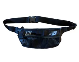czarna-nerka-saszetka-biodrowka-new-balance-small-waist-bag-lab13070