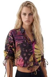 bluzka-damska-desigual-negro-krotka-wzorzysta