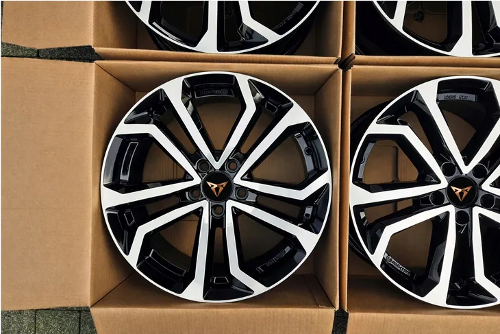 4x-felgi-18-do-cupra-born-leon-ateca-srednica-felgi-18