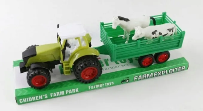 traktor-przyczepa-ze-zwierzetami