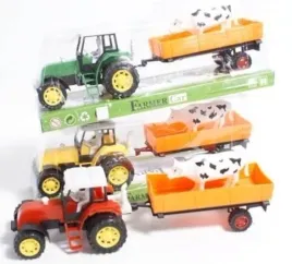 traktor-z-przyczepa-zwierze