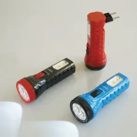 latarka-akumulatorowa-led-ts1129