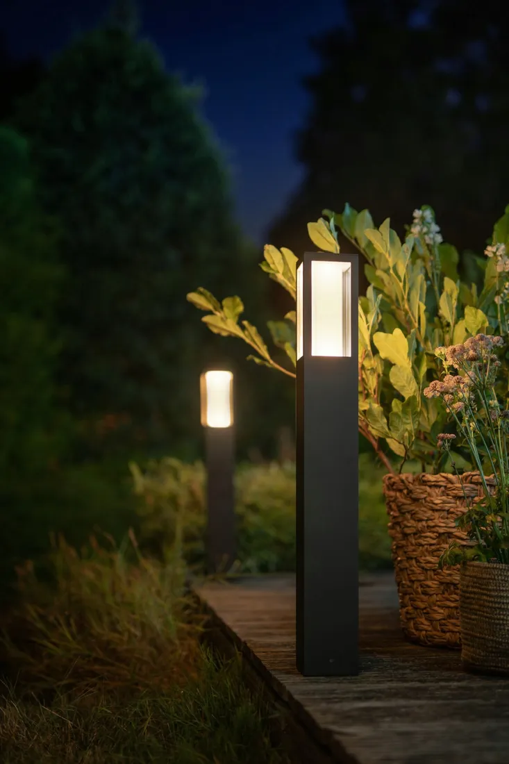 philips-hue-wca-impress-outdoor-post-lantern-or-philips-hue