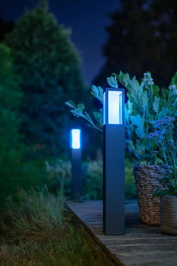 philips-hue-wca-impress-outdoor-post-lantern-or-philips-hue