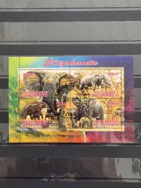 znaczki-fauna-zwierzeta-slonie-dzibuti-kasowany-zn16