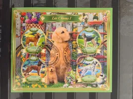 znaczki-fauna-zwierzeta-psy-madagaskar-kasowany-zn24