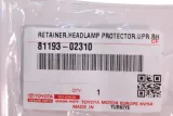 toyota-corolla-uchwyt-lampy-prawy-przod-81193-02310-oe-producent-czesci-toyota-oe
