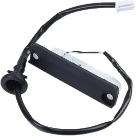 toyota-avensis-corona-corolla-verso-mikrostyk-klapy-bagaznika-84840-20010-o