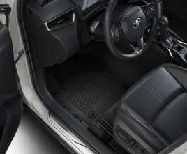 toyota-corolla-cross-oryginalne-dywaniki-gumowe-komplet-pw210-16006-oe