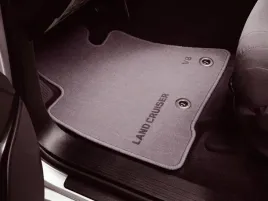 toyota-land-cruiser-oryginalne-dywaniki-welurowe-komplet-pz410-7935a-dy-oe