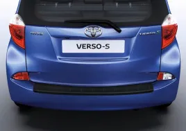 toyota-verso-s-listwa-ochronna-nakladka-zderzak-tyl-pz415-d0520-00-oe