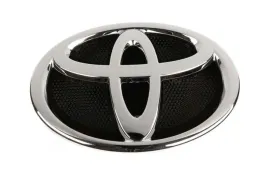 toyota-verso-chromowany-emblemat-logo-przod-75311-0f030-oe