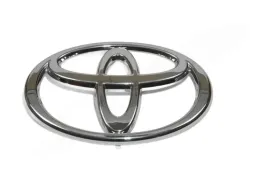 toyota-hilux-fortuner-chromowany-emblemat-logo-przod-75311-0k010-oe