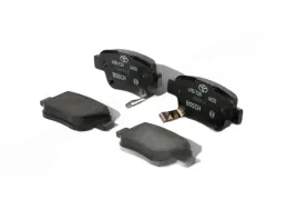 toyota-avensis-corolla-verso-oryginal-klocki-hamulcowe-tyl-04466-05010-oe