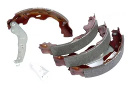 toyota-yaris-szczeka-okladzina-hamulca-tyl-04495-0d020-oe