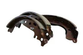 toyota-yaris-corolla-szczeka-okladzina-hamulca-04495-52040-oe