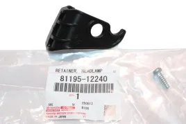 toyota-auris-corolla-uchwyt-mocowanie-lampy-prawy-przod-81195-12240-oe