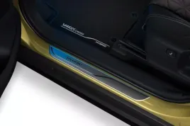 toyota-yaris-nakladki-progowe-przod-hybrid-aluminium-pw382-0d007-oe