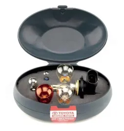 toyota-auris-avensis-corolla-rav4-prius-yaris-zestaw-zarowek-90981-yzzr1-oe