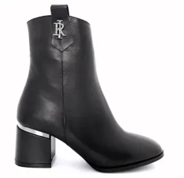 eleganckie-botki-skorzane-boccato-na-slupku-czarne-37