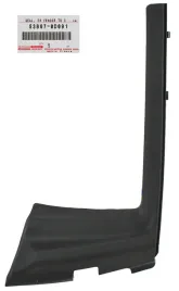 toyota-yaris-listwa-zakonczenie-podszybia-lewa-53867-0d091-oe