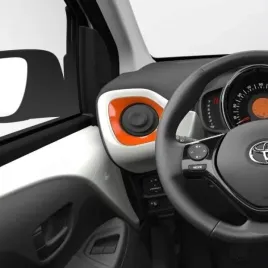 toyota-aygo-pierscien-deski-rozdzielczej-lewy-orange-55661-0h070-e0-oe