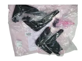 toyota-auris-chlapacze-komplet-53008-02060-oe