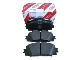 toyota-prius-ct200h-klocki-hamulcowe-przod-04465-0w141-oe