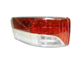 toyota-avensis-lampa-reflektor-tyl-81551-05260-oe