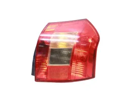 toyota-corolla-lampa-prawy-tyl-81551-02150-oe