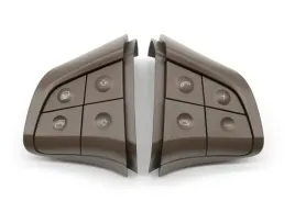 wielofunkcyjne-przyciski-kierownicy-mercedes-benz