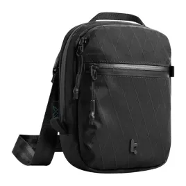 torba-podrozna-tomtoc-aviator-t37-z-paskiem-na-ramie-x-pac-1-3l-czarna