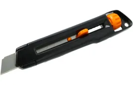 waart-noz-lamany-18-mm-metalowy-korpus-solidny-cutter