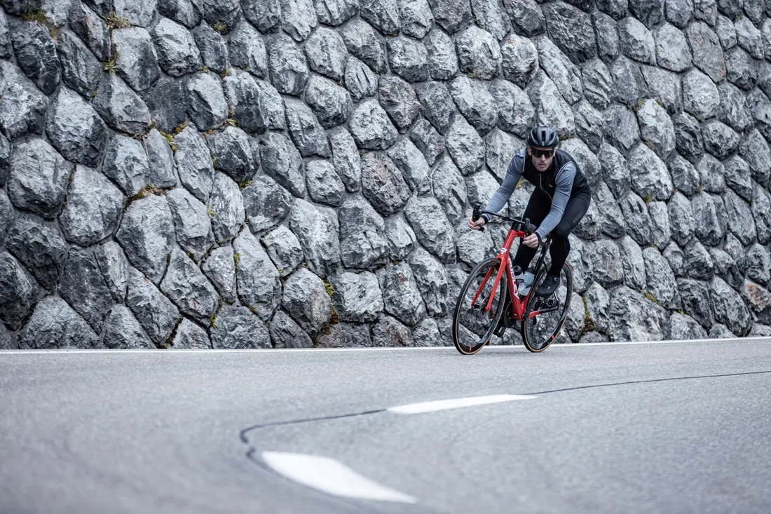 rogelli-essential-spodnie-legginsy-rowerowe