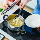 fiskars-lyzka-do-makaronu-29cm-rodzaj-lyzka-do-makaronu-stan-nowy