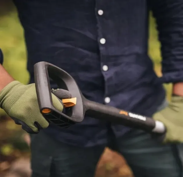fiskars-lopata-teleskopowa-xact-stan-nowy-marka-fiskars