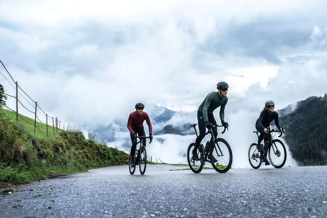 rogelli-core-ocieplane-spodnie-rowerowe