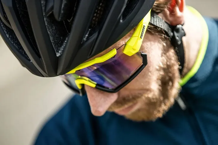 rogelli-switch-okulary-sportowe-typ-ochrony-filtr-uv-400-kat-2