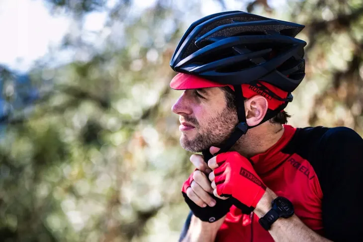 rogelli-tecta-ultralekki-kask-rowerowy-kod-producenta-009-810