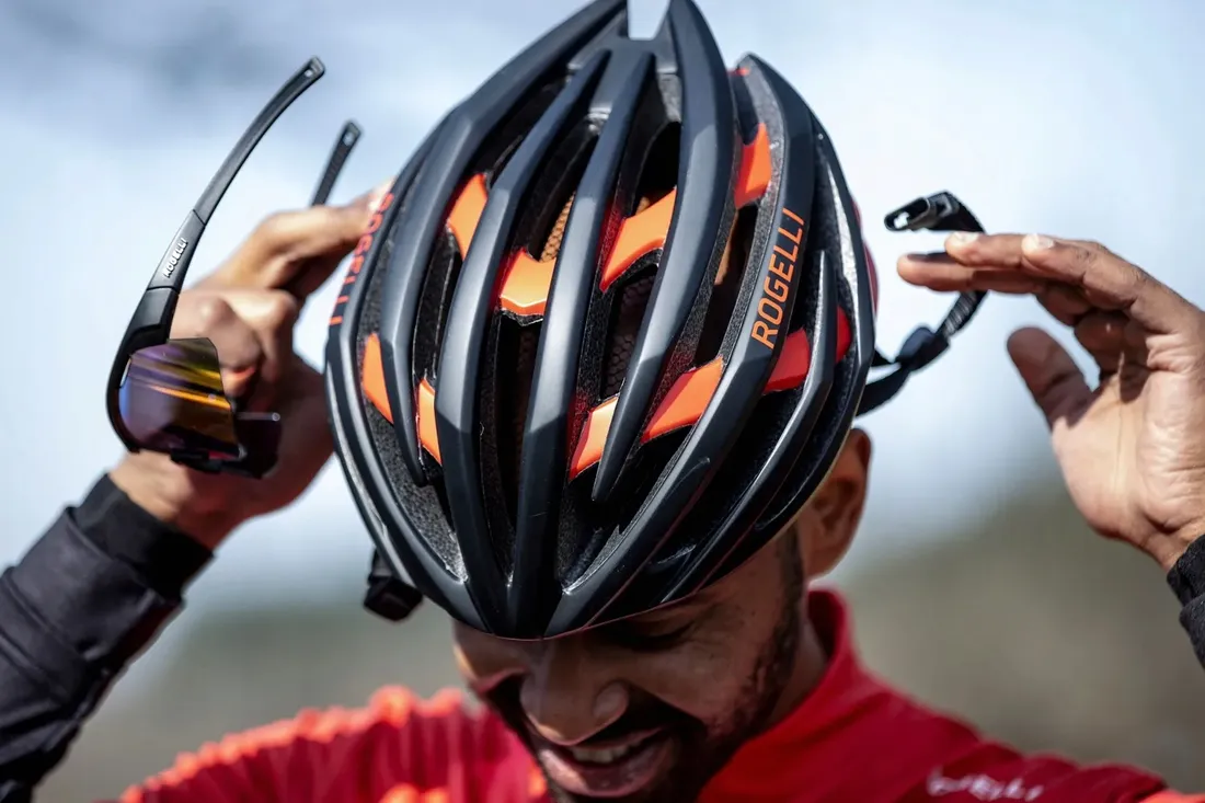 rogelli-tecta-ultralekki-kask-rowerowy